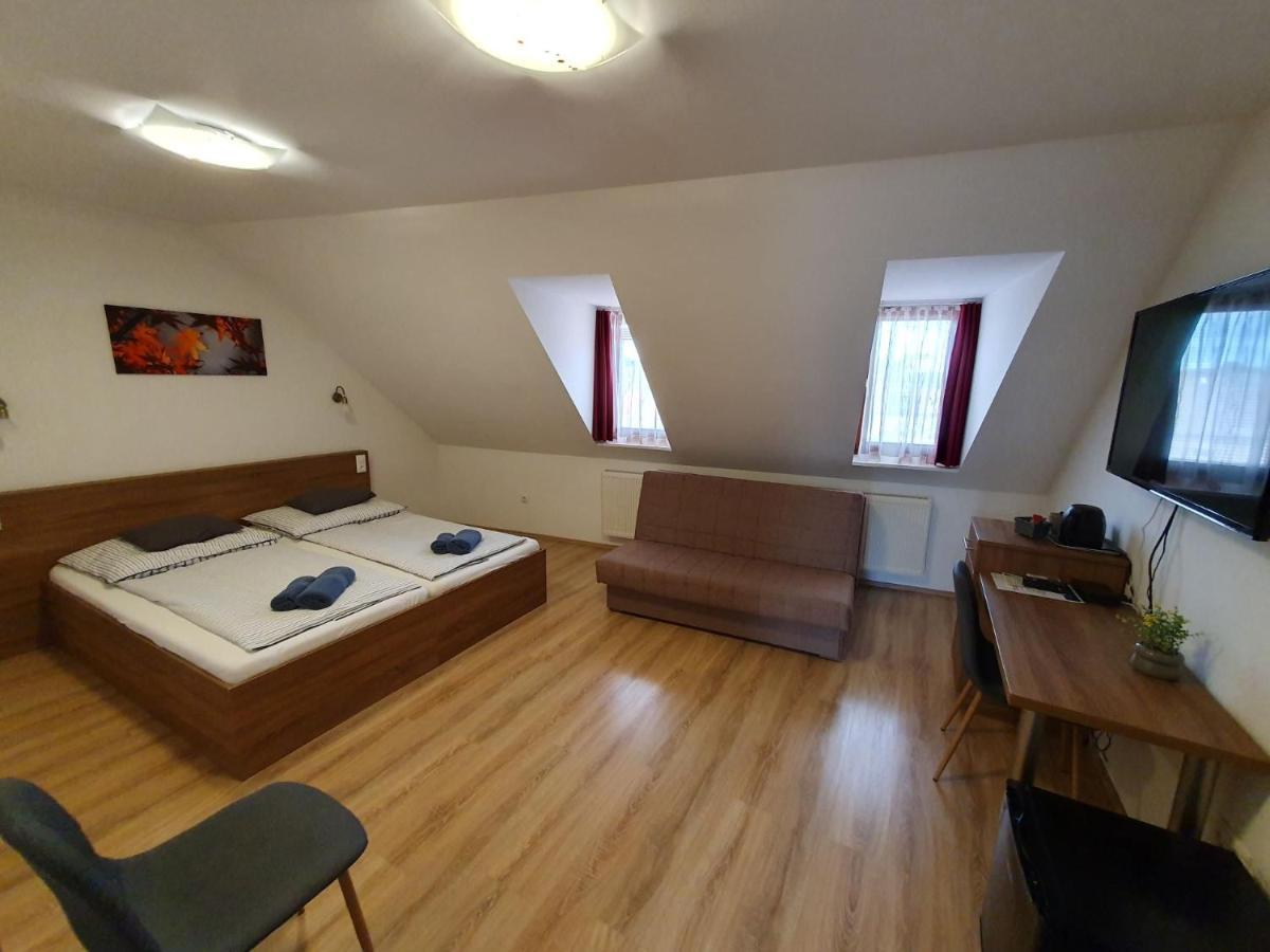 Citylife Rooms Mosonmagyaróvár Exterior foto